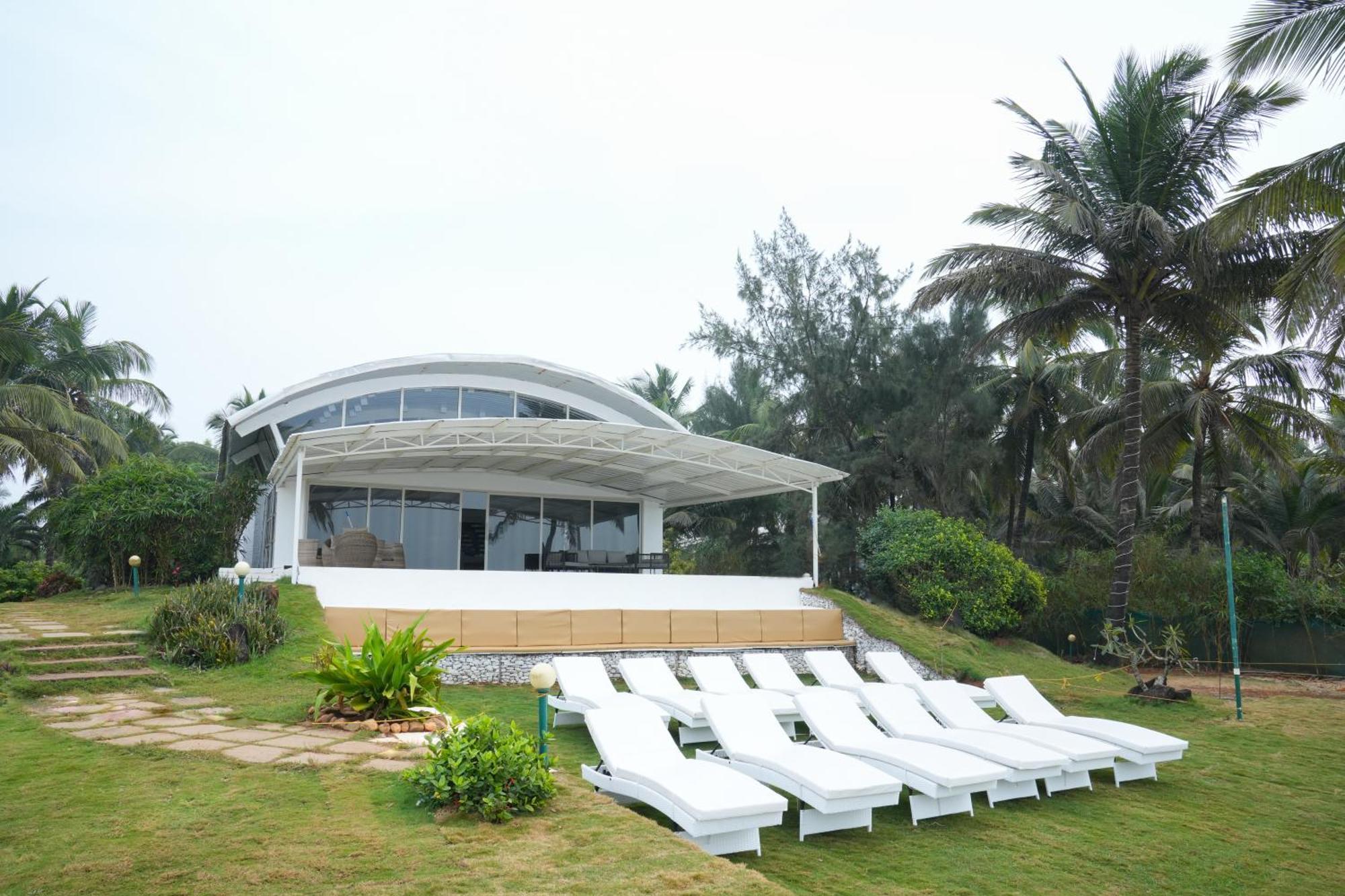 Regenta Beach House Resort, Goa Benaulim Eksteriør billede